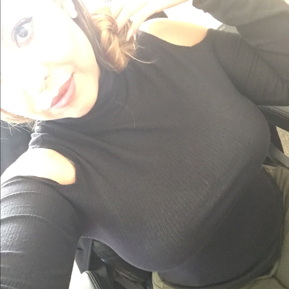 Meet your Posher, Jessica - Picture 1 of 1